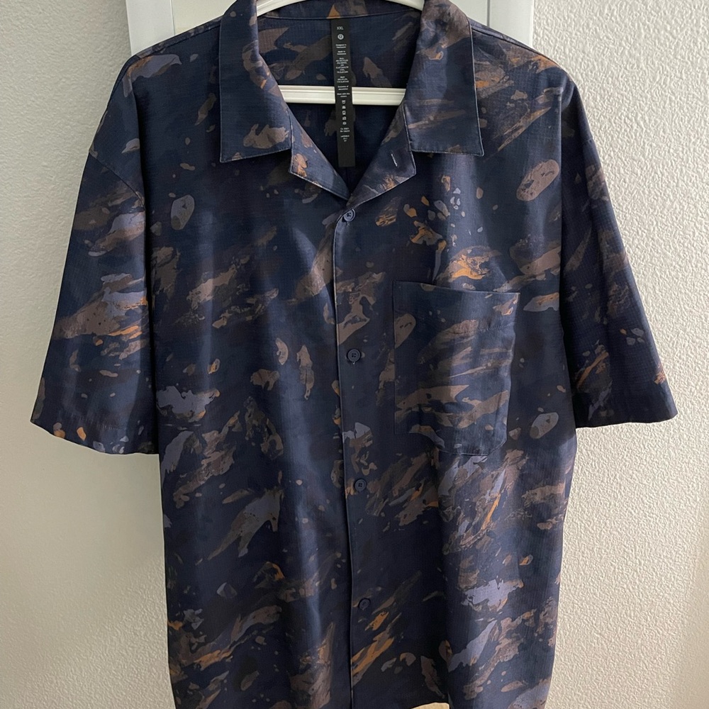 Lululemon Airing Easy Camp Collar Shirt (Men’s) - Picture 2 of 3